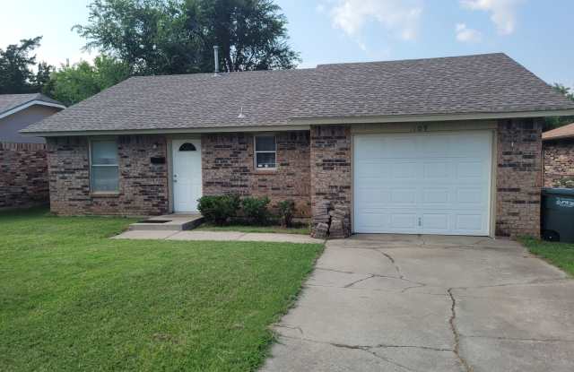 2 bedroom 1 bathroom house with 1 car garage and central heat and air photos photos