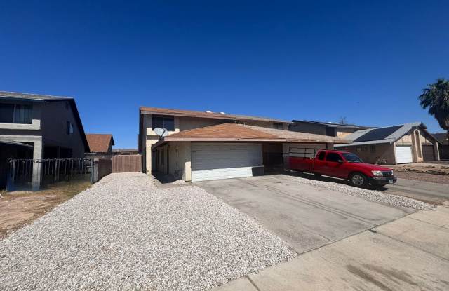 Spacious 2-Story Townhome with 2 Car Garage, Great Backyard Patio Space Gallery 1