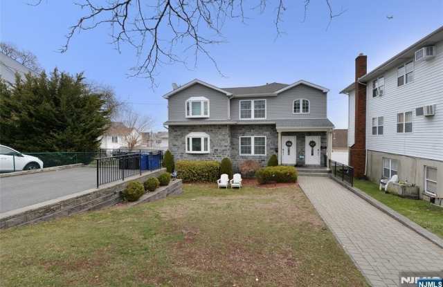 174 Burns Avenue 2 photos photos 174 Burns Avenue 2 photos photos