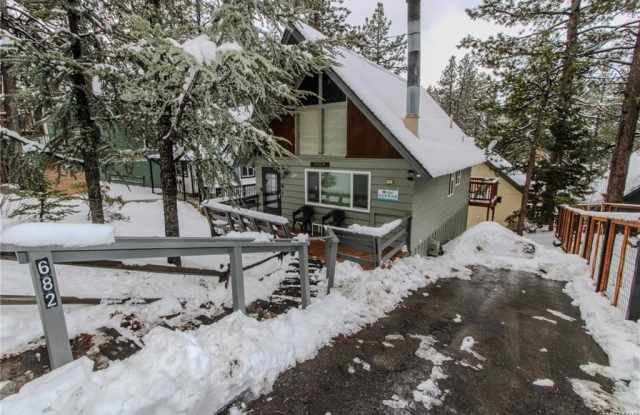 682 Main Street - 682 Main Street, Big Bear Lake, CA 92315 682 Main Street - 682 Main Street, Big Bear Lake, CA 92315