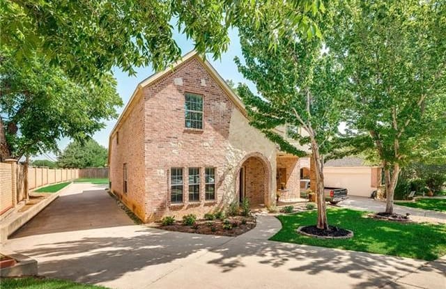 4517 Little Hollow Court - 4517 Little Road, Arlington, TX 76016