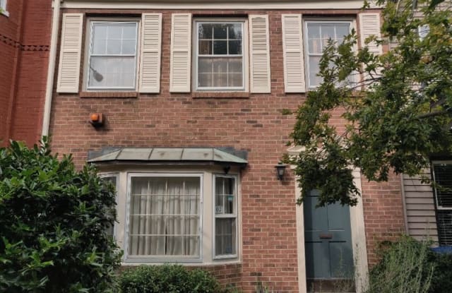 207 6th Street SE - 207 6th Street Southeast, Washington, DC 20003