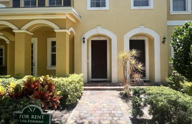 135 Midleton Way photos photos