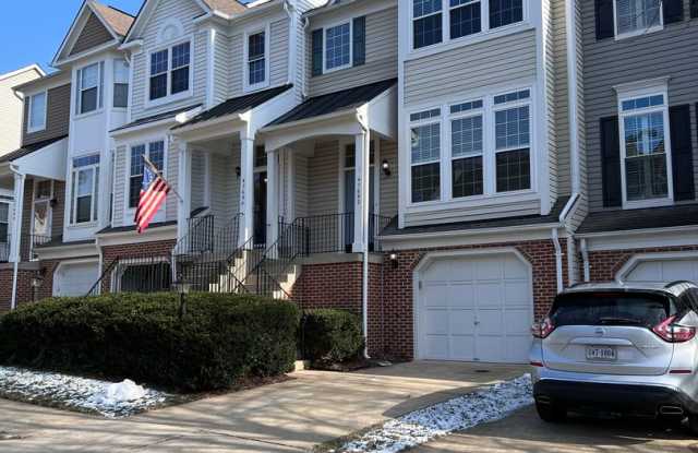 Lowes Island Townhome Neary 2000SqFt with Garage Gallery 1