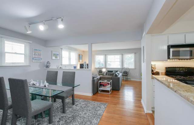 6903 Ventnor Ave Ave photos photos