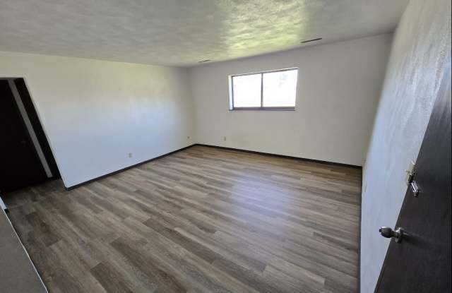 3618 25th St - 3618 25th Street, Moline, IL 61265