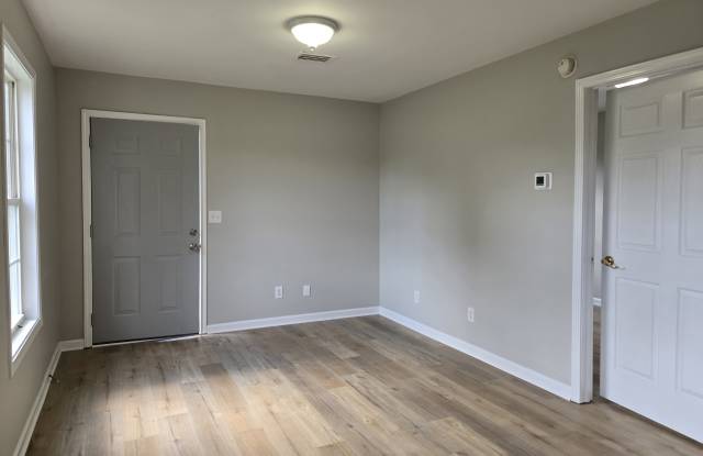 228 Villa Court Gallery 3