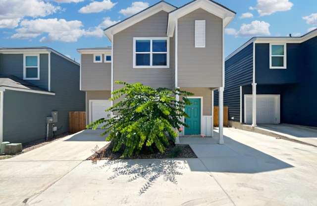 2075 Silver Oaks Dr photos photos