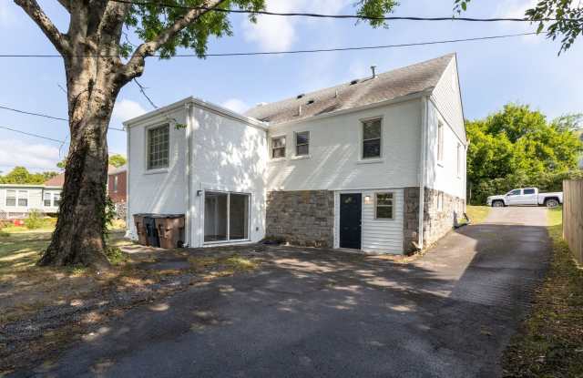 2313 Sunset Pl Gallery 2