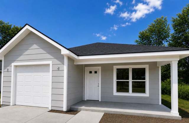 Newly Built 3 bedroom 2 bathroom Home: Pre-leasing for Mid Sept. Move-in. Gallery 1