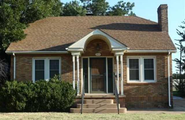 910 West York Avenue photos photos
