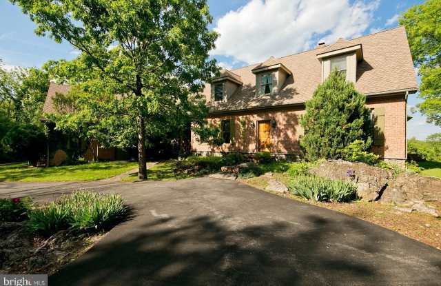 300 STONYMEADE DRIVE photos photos