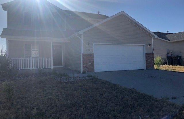 COMING SOON!!! Recently Remodeled 3 bedroom 2.5 bathroom! Gallery 3