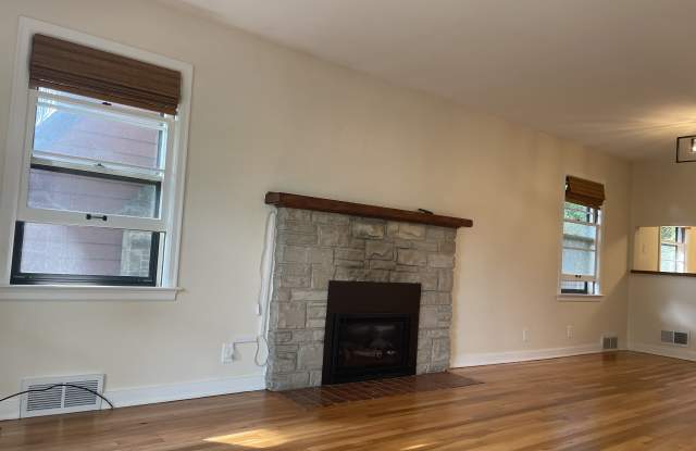 608 Chapman St Gallery 2