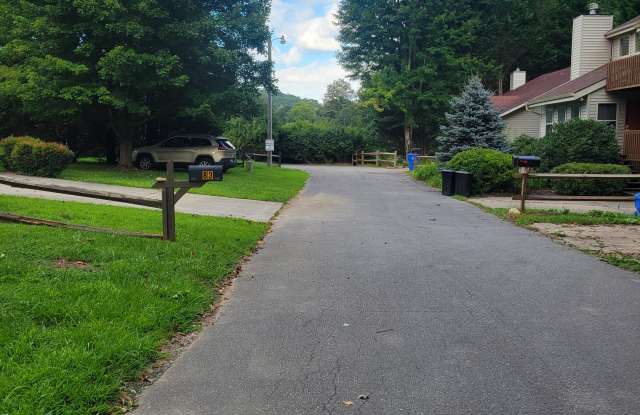 61 Indian Trace Rd Gallery 4