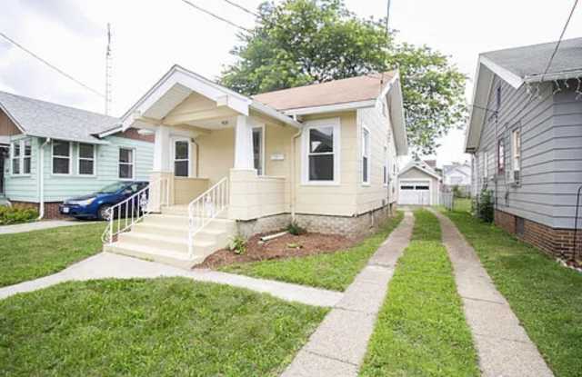 941 Atlantic Ave - 941 Atlantic Avenue, Toledo, OH 43609