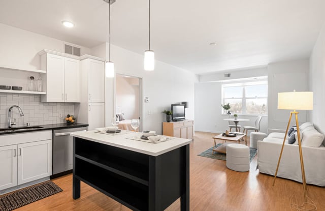 Grand & Syndicate Apartments Gallery 2