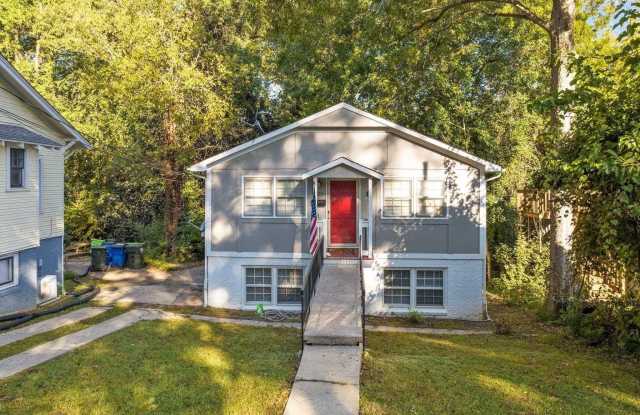 1823 White Oak Road Gallery 2