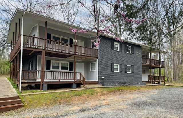 115 East Holston Lane Gallery 2