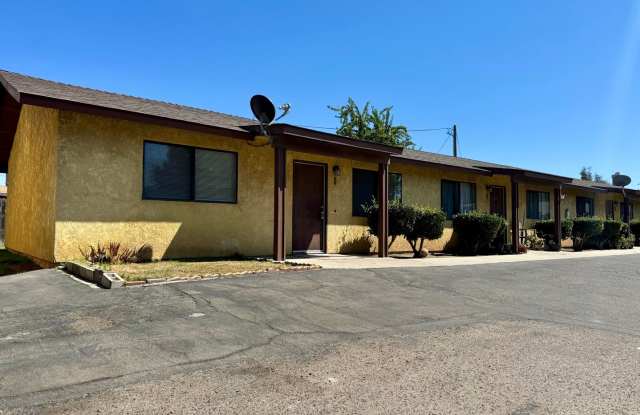 Updated, 2 bedroom, 1 bath apartment tucked in this charming and spacious community in Santa Maria photos photos