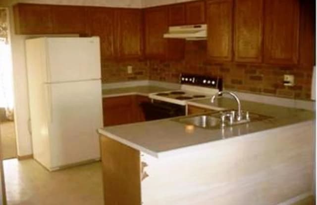 765 South Laredo Circle - 765 South Laredo Circle, Aurora, CO 80017