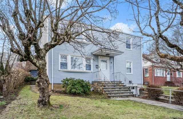28 Leuvine Street - 28 Leuvine Street, Norwalk, CT 06850