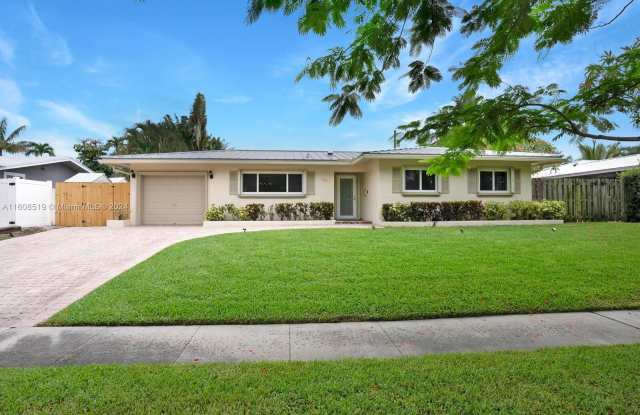 1365 SW 9th St - 1365 Southwest 9th Street, Boca Raton, FL 33486
