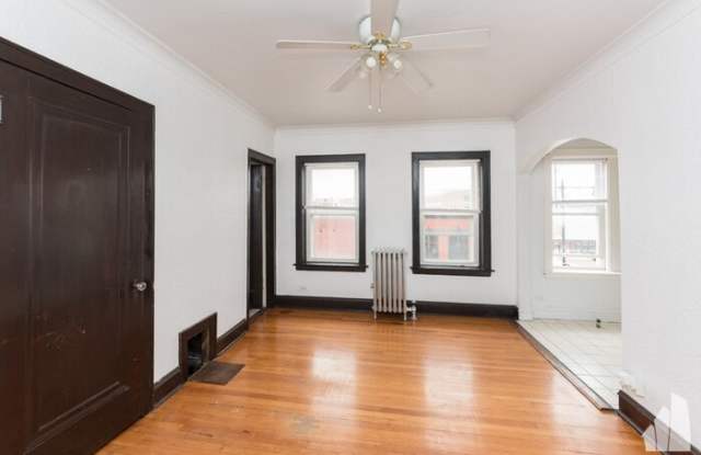 1484 West Winnemac Avenue Gallery 4