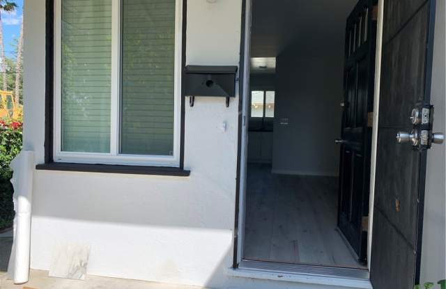 5744 kester - 5744 Kester Avenue, Los Angeles, CA 91411