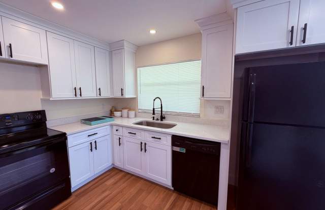 Open House 10/17 @1pm-2:30pm ***$500 off First Months Rent*** Spacious 3BR Home with Included Internet & Large Backyard! Gallery 4