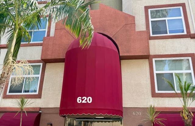 Vibrant Koreatown Living with Rooftop Pool & Spa - 620 S. Gramercy Place photos photos