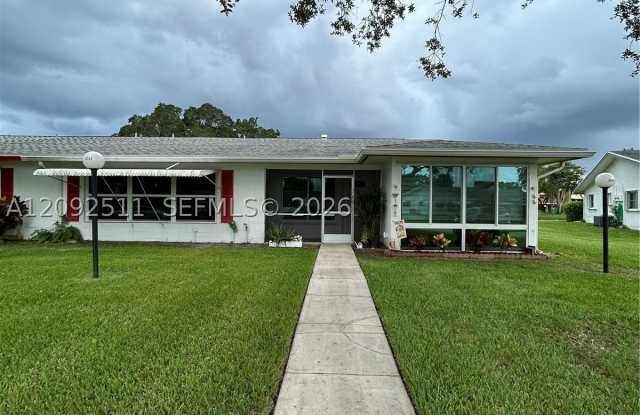 8534 NW 10th St Gallery 1