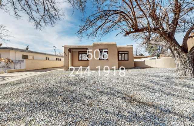 905 Adams Street NE photos photos