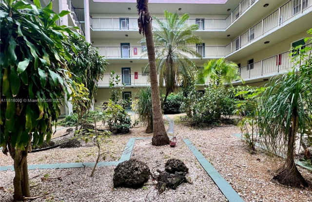 1800 SW 81st Ave photos photos