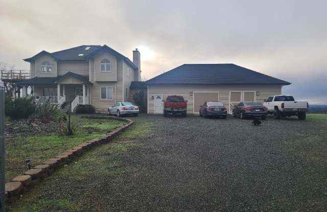 4304 Leal Drive Gallery 2