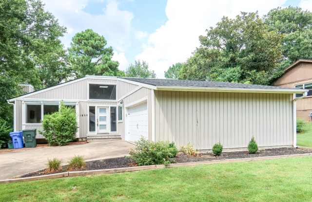 1830 West Ora Drive Gallery 1