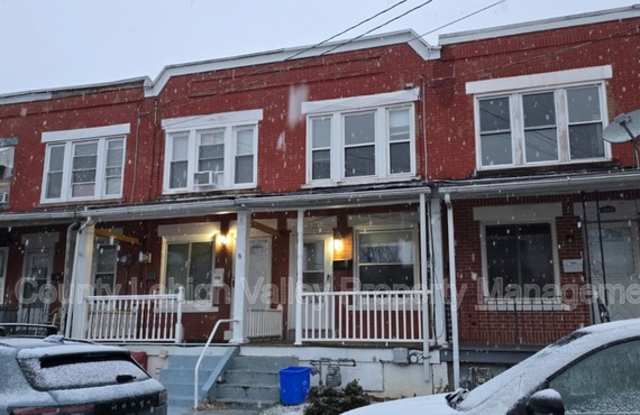 1922 Glendale Ave - 1922 Glendale Avenue, Bethlehem, PA 18018