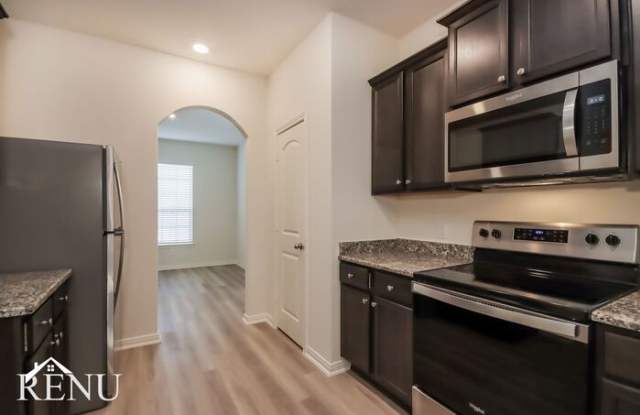 10458 Sweetwater Creek Drive Gallery 3