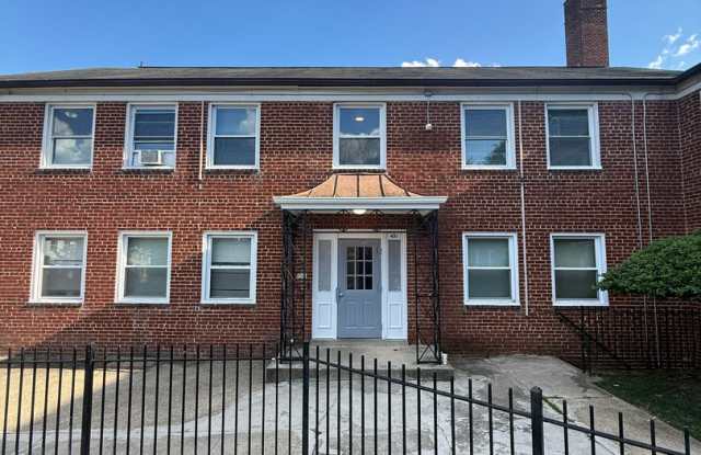 451 Burbank St. SE photos photos