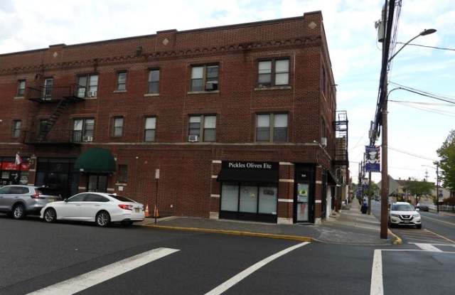 305 Milburn Avenue Gallery 1