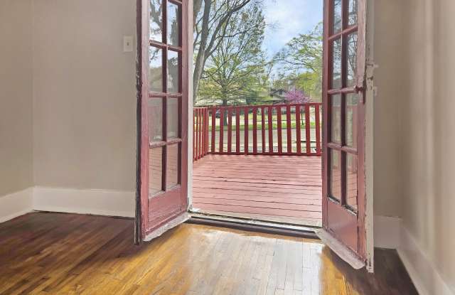 1534 North Pkwy photos photos