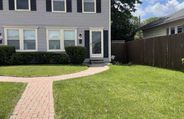 1472 Smith Avenue - 1472 Smith Avenue, Birmingham, MI 48009