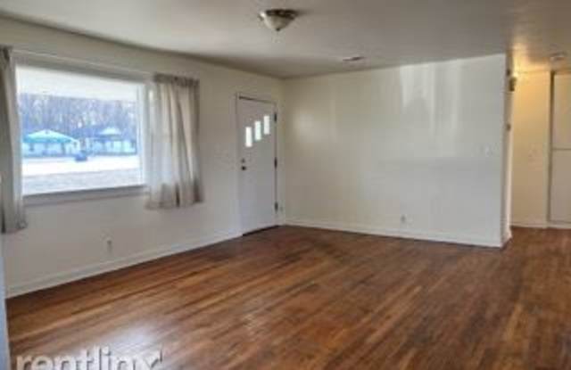 5147 N Main St Gallery 2