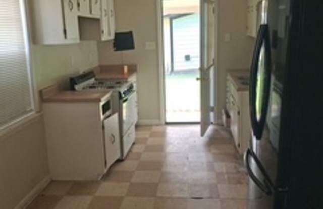 HALF OFf MOVE-IN SPECIAL AVAILABLE!!!!! photos photos
