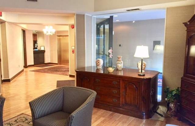 1077 30TH Street NW Gallery 2