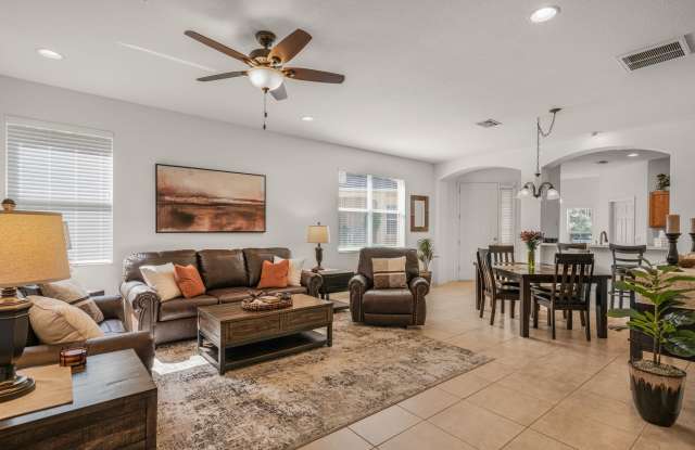 1602 W Spring Meadow Loop Gallery 3