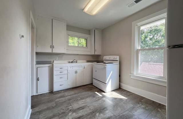 595 West 17th Street - 1/2 Gallery 4