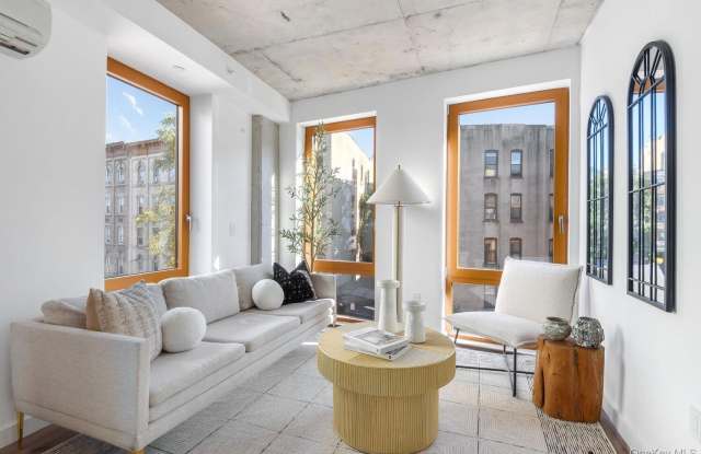 540 Graham Avenue photos photos