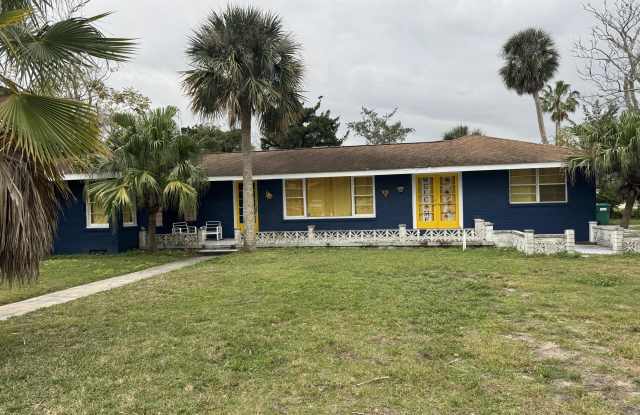 550 Daytona Avenue photos photos