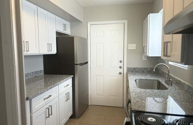 1302 Waldron Rd - 102 Gallery 2
